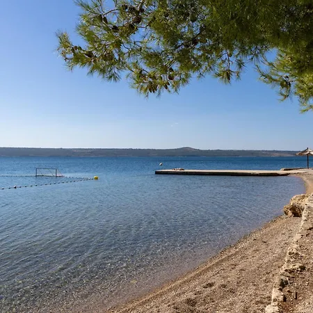 Dalmatina By Interhome Maslenica